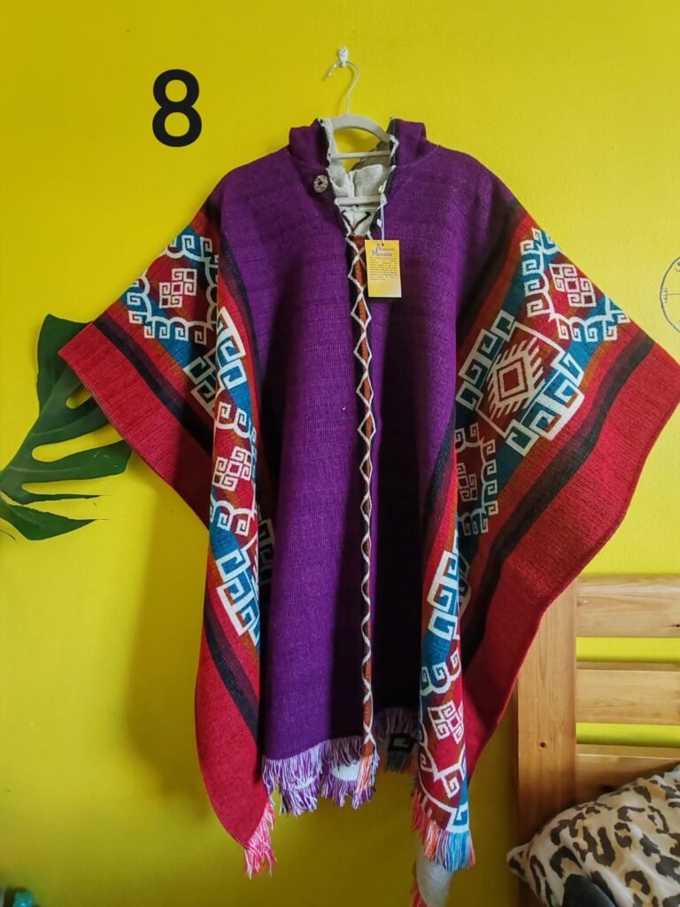 Artisanal Highland Poncho Nº 8